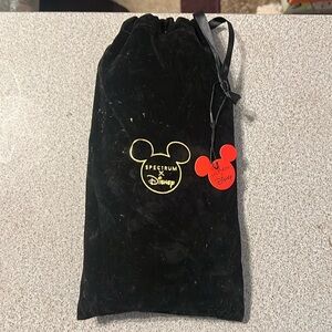 Spectrum x Disney makeup brushes